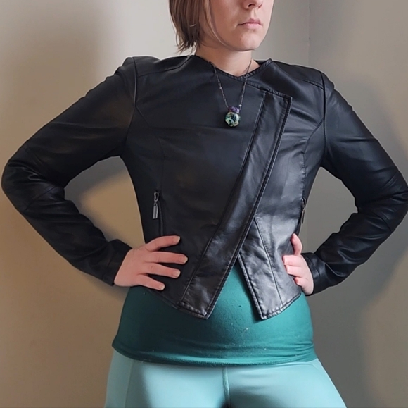 Bar III Women's Fake Black Leather Moto Jacket - Picture 6 of 7